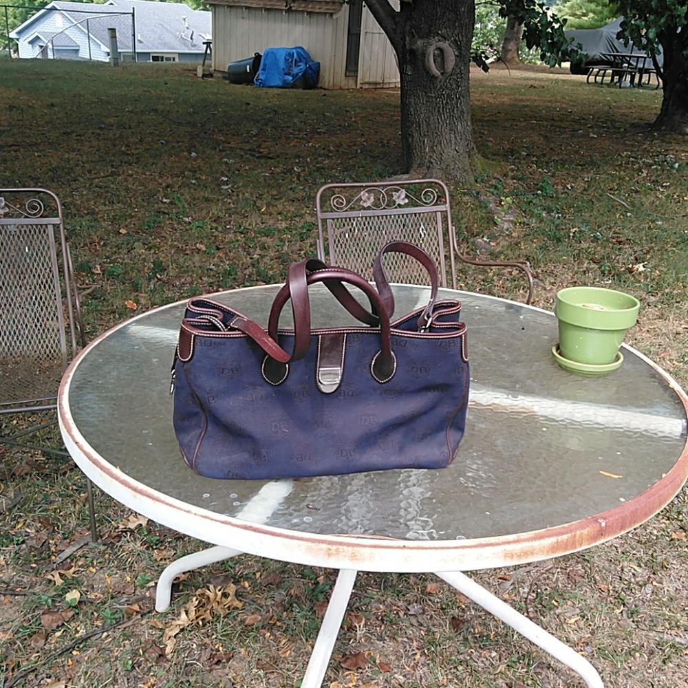Dooney and Bourke purse